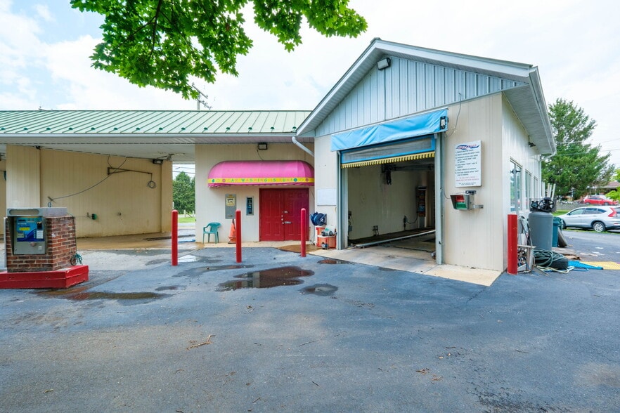 More Photos Of 117 South East Side Hwy, Elkton Carwash For Sale