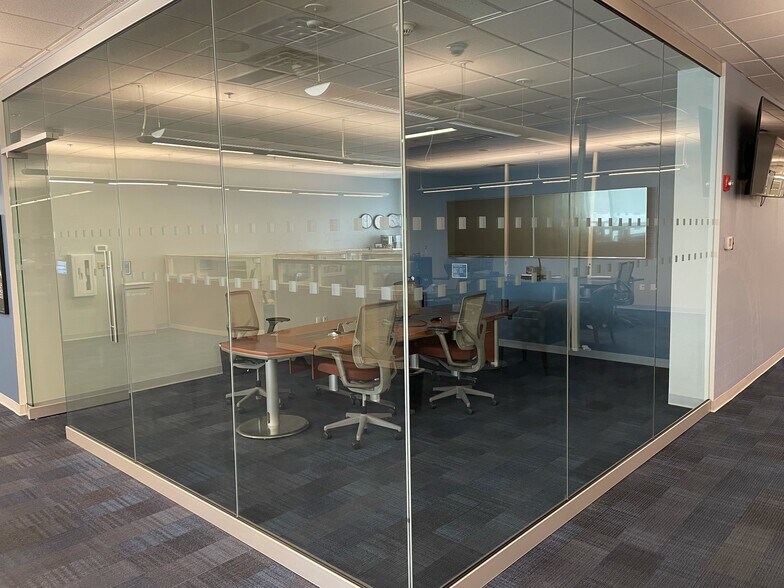 More Photos Of 6525 W Campus Oval, New Albany Office For Lease