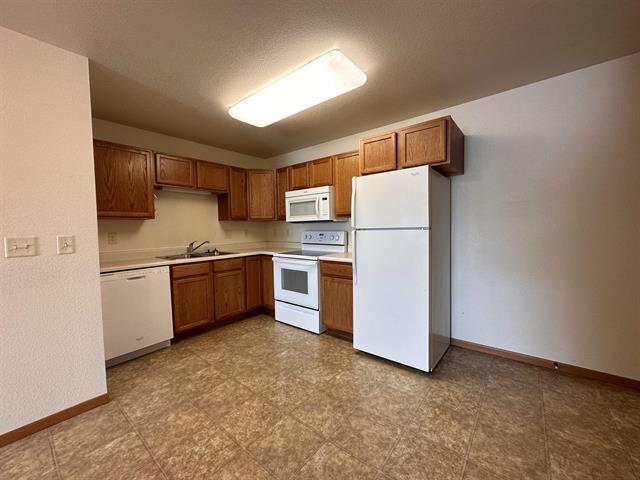 More Photos Of 500 E Division St, Kenmare Apartments For Sale