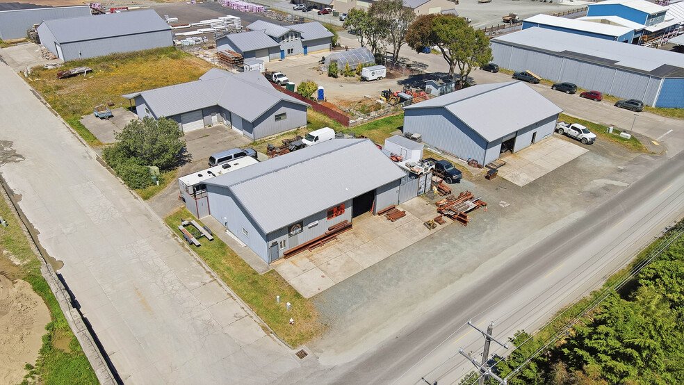 More Photos Of 55374 Rosa Rd, Bandon Manufacturing For Sale