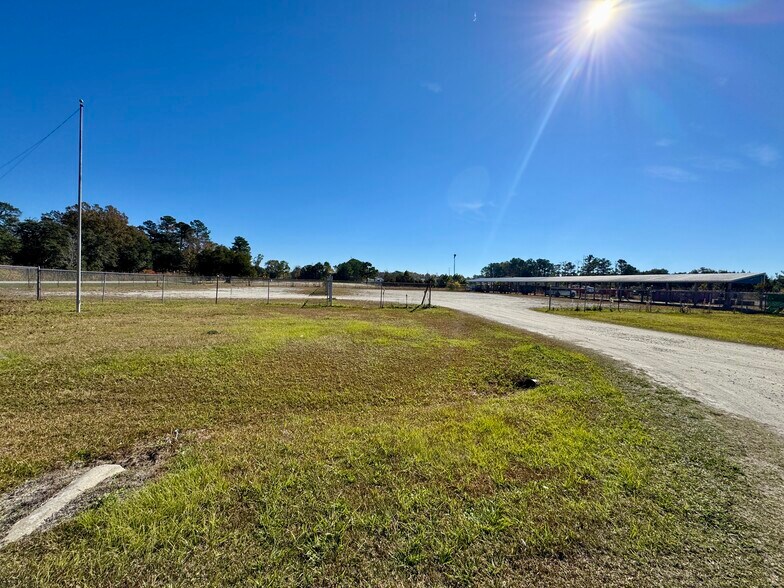 More Photos Of 468 Nelson Ferry Rd, Moncks Corner Land For Lease