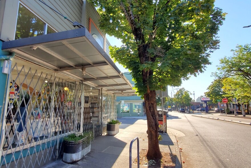 More Photos Of 8621 N Lombard St, Portland Storefront Retail Office For Sale