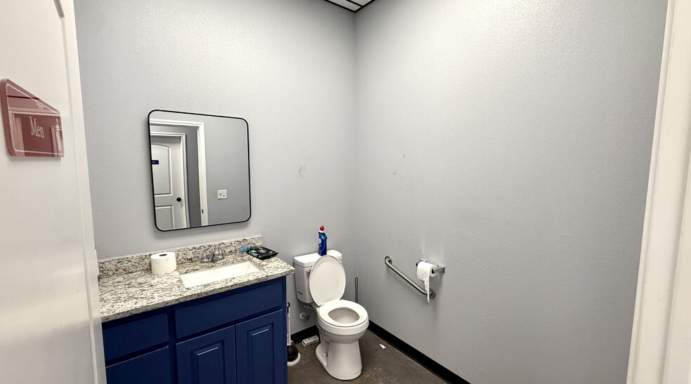 More Photos Of 2607 Holdridge Road, Midland Warehouse For Sale