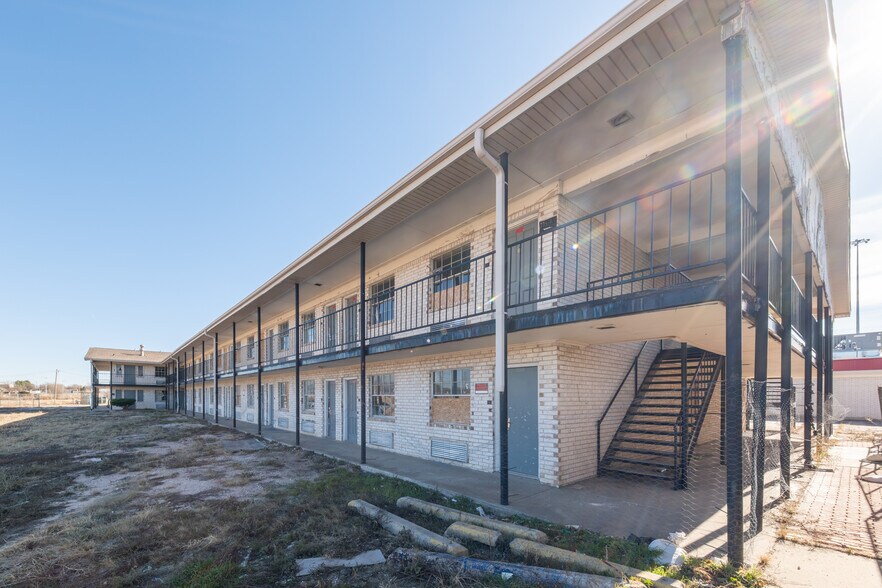 More Photos Of 2915 E Interstate 40, Amarillo Hotel For Sale