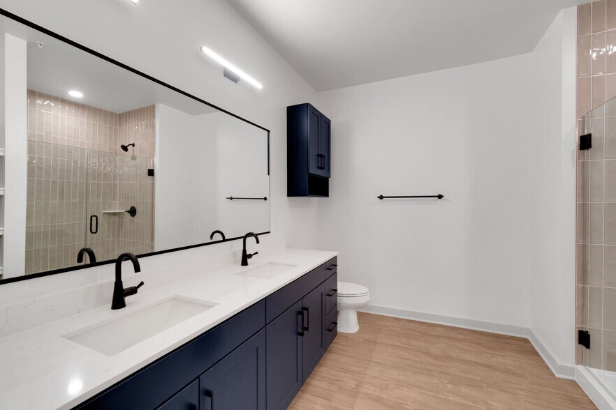 More Photos Of 11990 Heafield Way, Reston Apartments For Lease