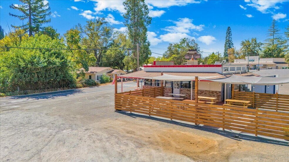 More Photos Of 22652 Parrotts Ferry Rd, Columbia Restaurant For Sale