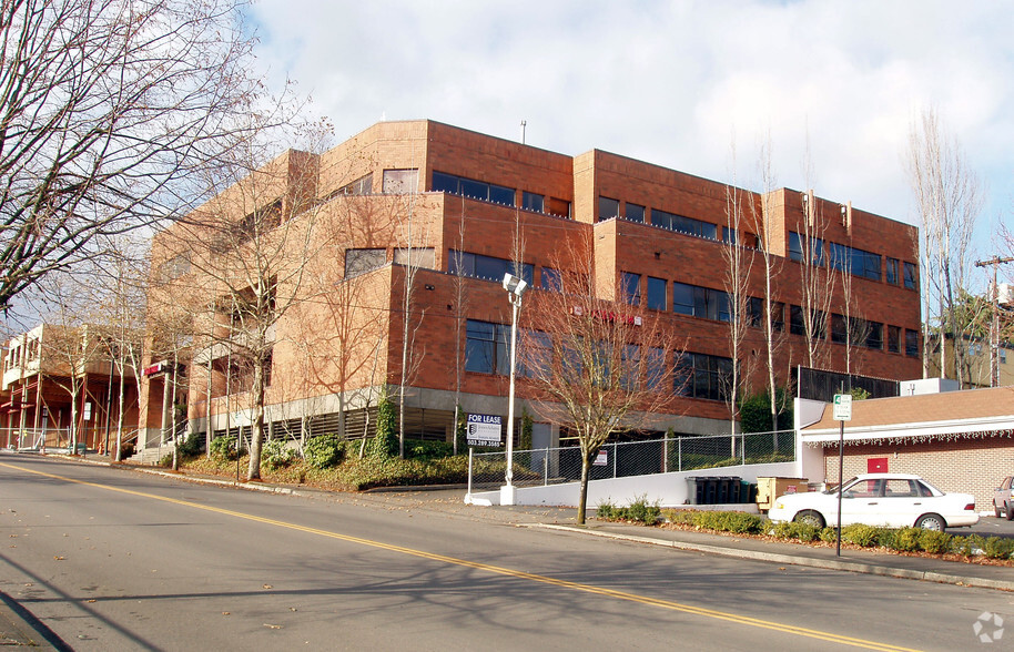 Primary Photo Of 155 B Ave, Lake Oswego Medical For Lease