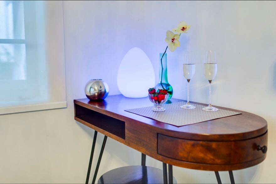 More Photos Of 711 Lenox Ave, Miami Beach Hospitality For Sale
