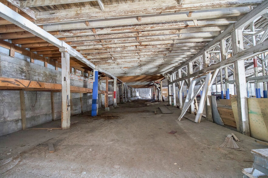 More Photos Of 221 S Walnut Ave, Sidney Warehouse For Sale