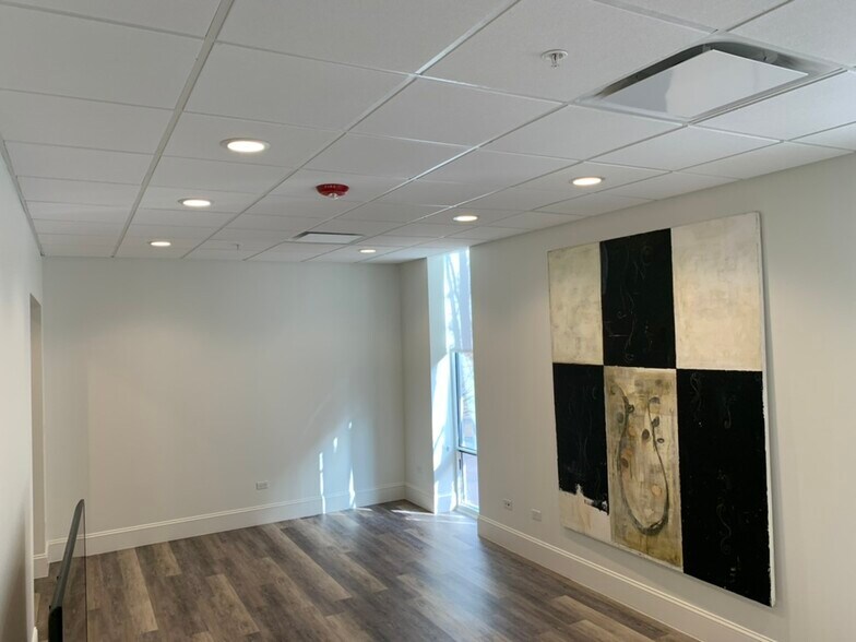 More Photos Of 1720-1740 Oak Ave, Evanston Apartments For Sale