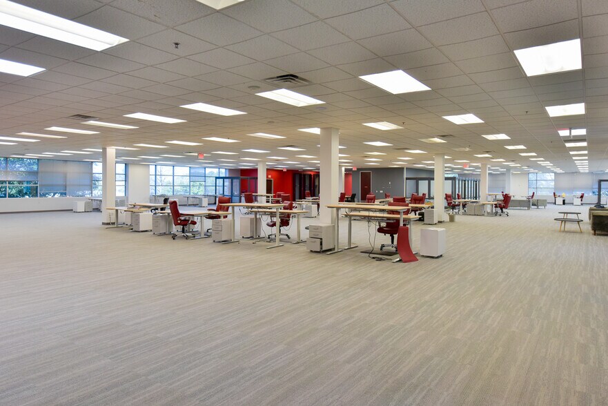 More Photos Of 8605 Freeport Pky, Irving Office For Lease