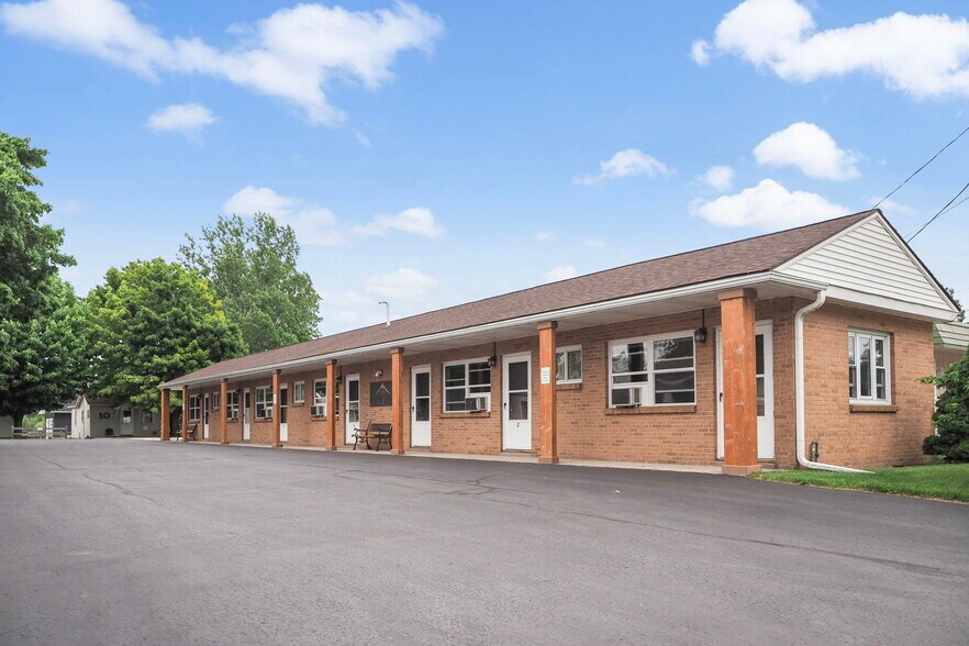 More Photos Of 17229 Northwood Hwy, Arcadia Hotel For Sale