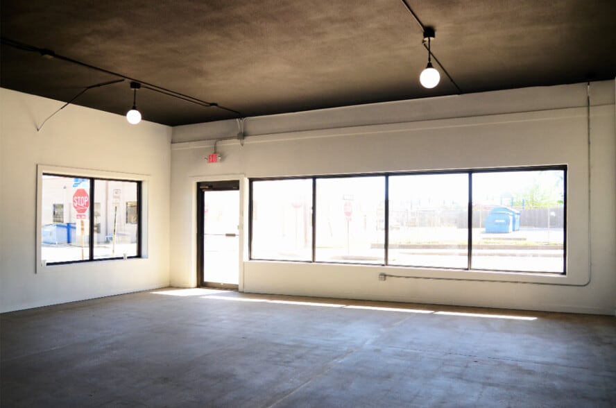 More Photos Of 500 S 20th St, Fort Smith Flex For Lease