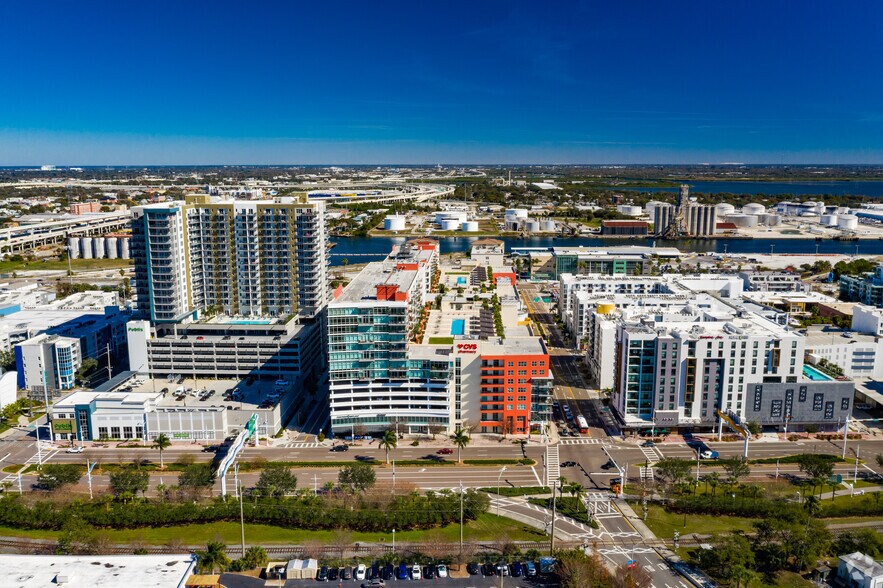 More Photos Of 1120 E Kennedy Blvd, Tampa Office For Lease