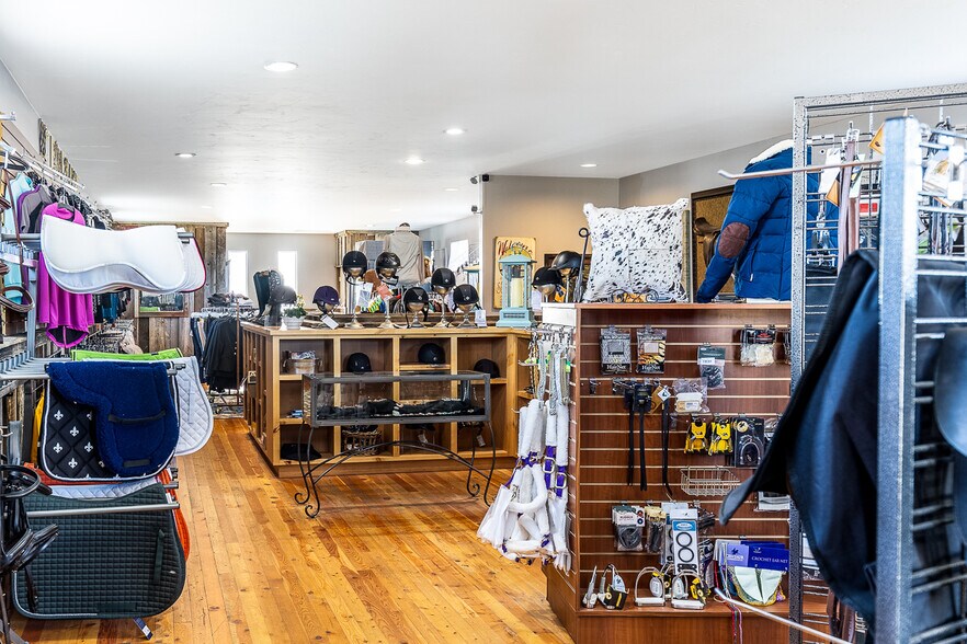 More Photos Of 535 Moraine Ct, Driggs Storefront Retail Residential For Lease