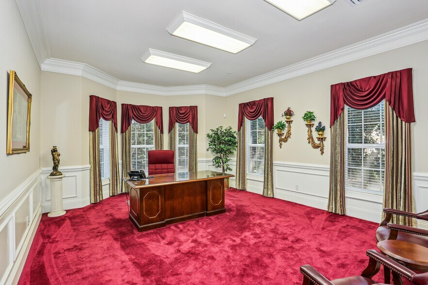 More Photos Of 3008 Langley Ave, Pensacola Office For Sale