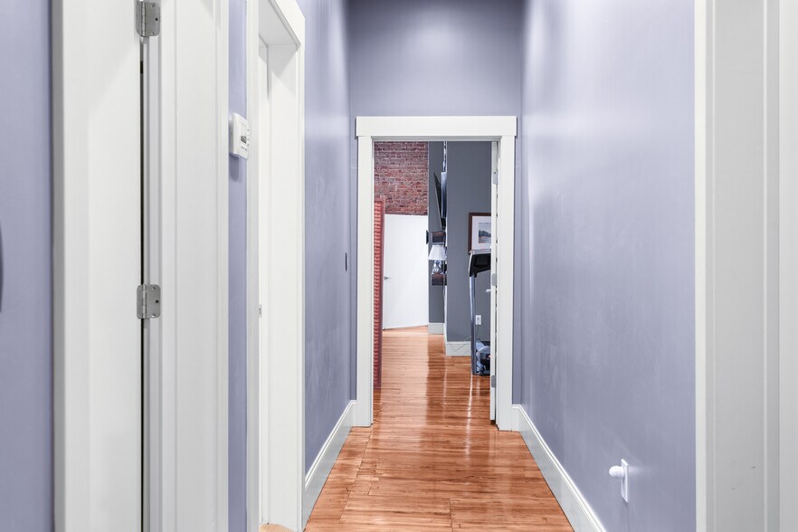 More Photos Of 302-308 1st St SW, Roanoke Storefront Retail Residential For Sale