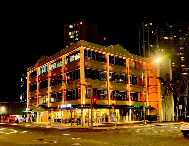 More Photos Of 401 Kamakee St, Honolulu Office For Sale