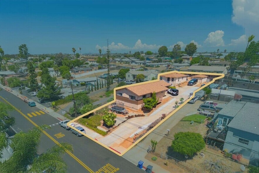 More Photos Of 2245 S Lanoitan Ave, National City Apartments For Sale