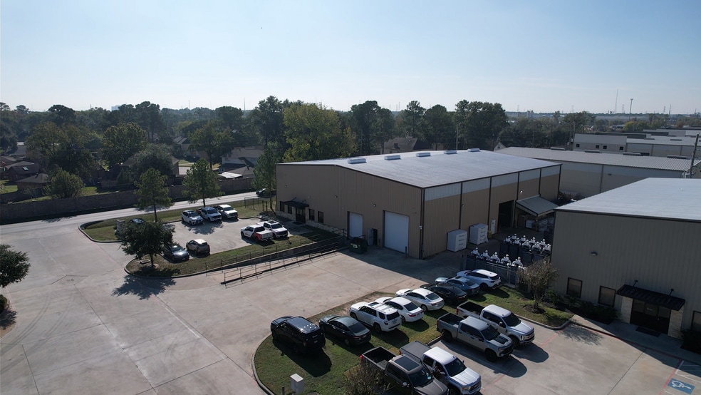 Primary Photo Of 6770 Bourgeois Rd, Houston Warehouse For Lease