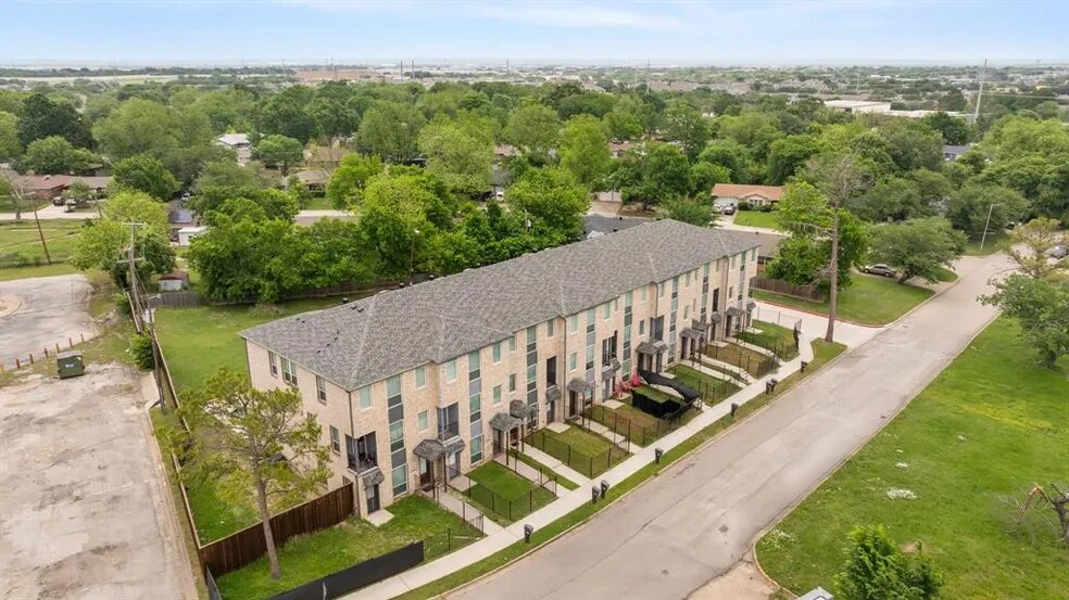 More Photos Of 1601 Mignon Dr, Arlington Apartments For Sale