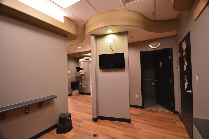 More Photos Of 13575 W Indian School Rd, Litchfield Park Medical For Sale