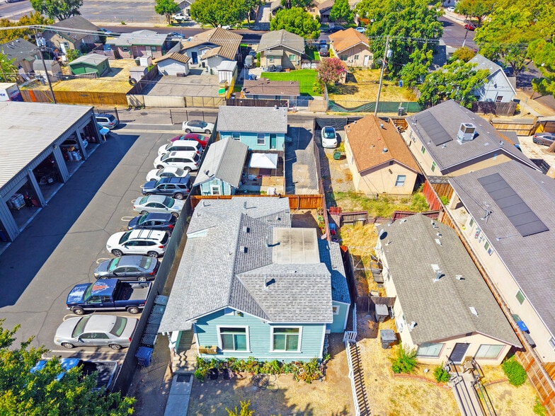 More Photos Of 421 14th St, Modesto Apartments For Sale