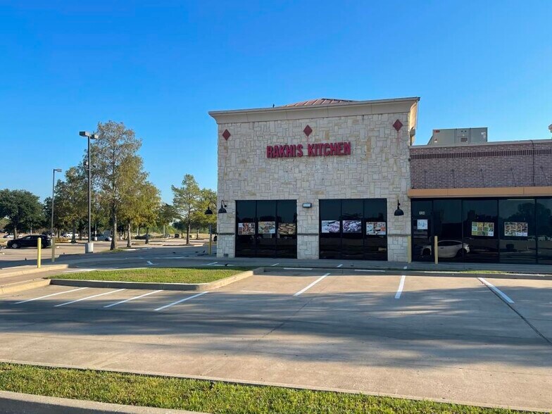More Photos Of 1837 W Frankford Rd, Carrollton Unknown For Lease