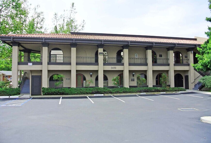 Primary Photo Of 3450 Bonita Rd, Chula Vista Office For Lease