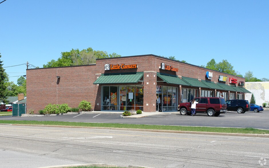 Primary Photo Of 4774 Mahoning Ave, Austintown Unknown For Lease