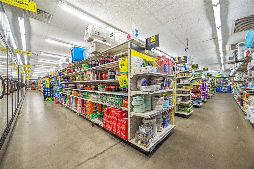 More Photos Of 136 E Crosstimbers St, Houston Freestanding For Lease