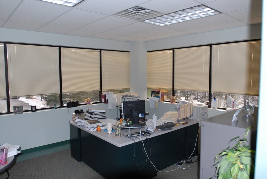 More Photos Of 1021 Watervliet Shaker Rd, Schenectady Office For Lease