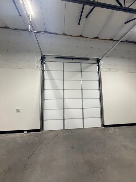 More Photos Of 7320 E Pecos Rd, Mesa Warehouse For Sale