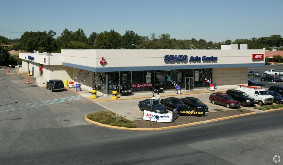 More Photos Of 11259 New Hampshire Ave, Silver Spring Auto Repair For Lease