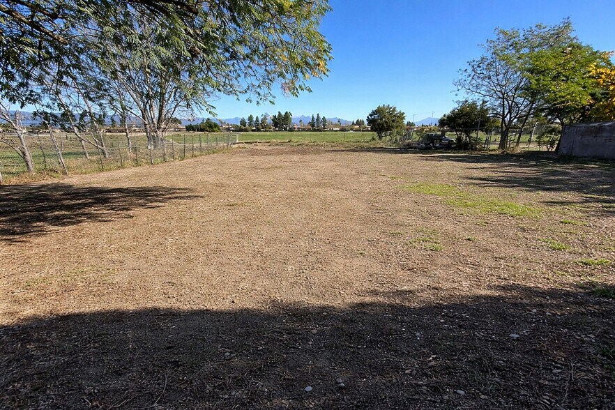 More Photos Of 6831 Juniper Ave, Fontana General Retail For Sale