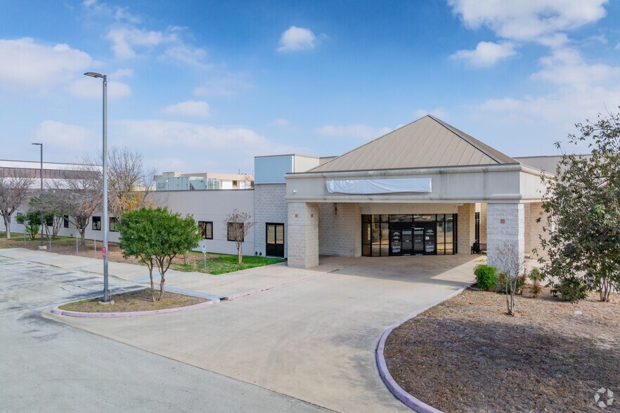 Primary Photo Of 7400 Barlite Blvd, San Antonio Medical For Lease