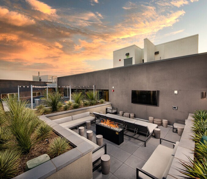 More Photos Of 1331 N Cahuenga Blvd, Los Angeles Apartments For Lease