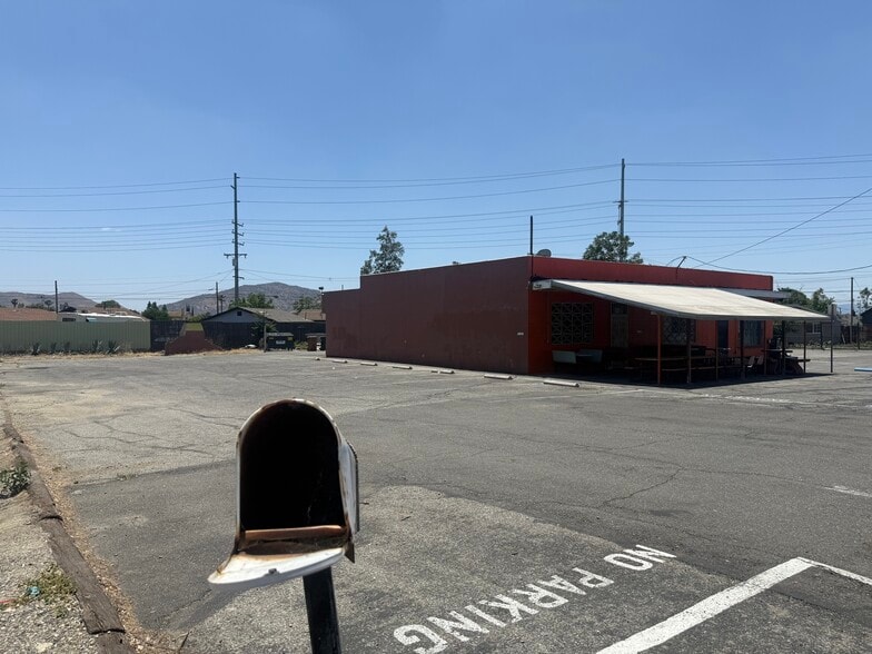 More Photos Of 15542 San Bernardino Ave, Fontana Auto Repair For Sale
