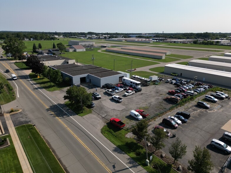 More Photos Of 8400 N Lilley Rd, Canton Township Auto Repair For Sale