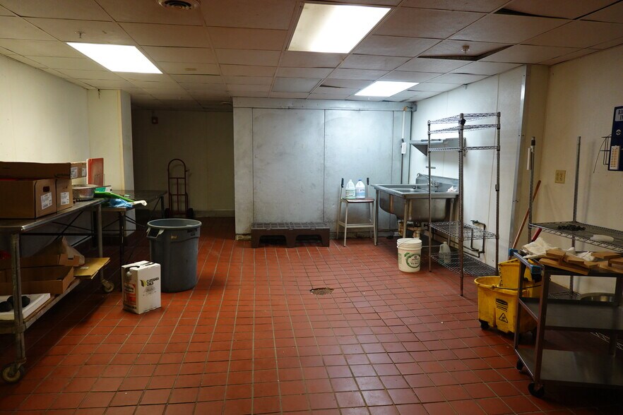 More Photos Of 11 Brown St, Portland Restaurant For Sale