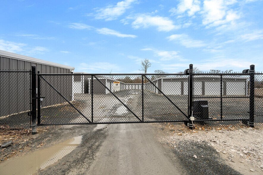 More Photos Of 21 Pinyon Rd, Broken Bow Specialty For Sale