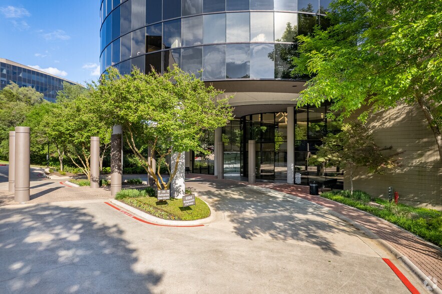 More Photos Of 6504 Bridgepoint Pky, Austin Office For Lease