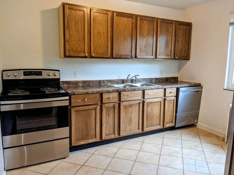 More Photos Of 5928 Belmont Ave, Cincinnati Apartments For Sale