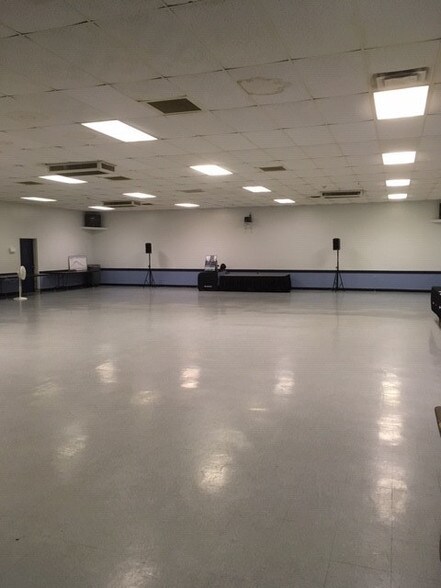 More Photos Of 13386 Telegraph Rd, Woodbridge Lodge Meeting Hall For Sale