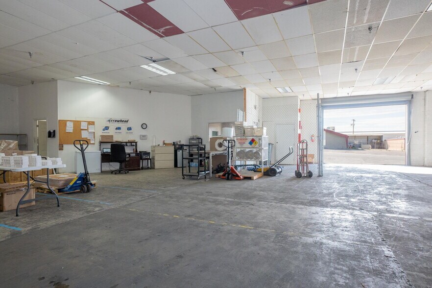 More Photos Of 1049-1051 Eastside Rd, El Paso Distribution For Lease
