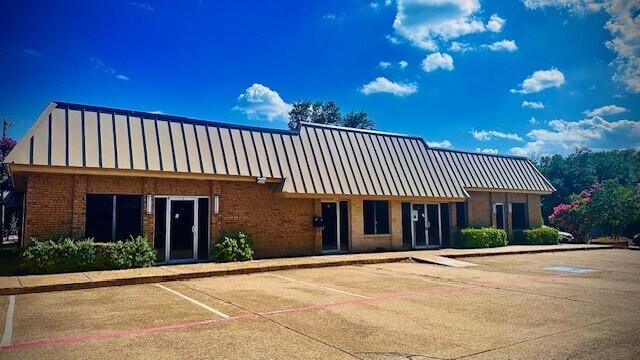 More Photos Of 648 W Campbell Rd, Richardson Medical For Lease