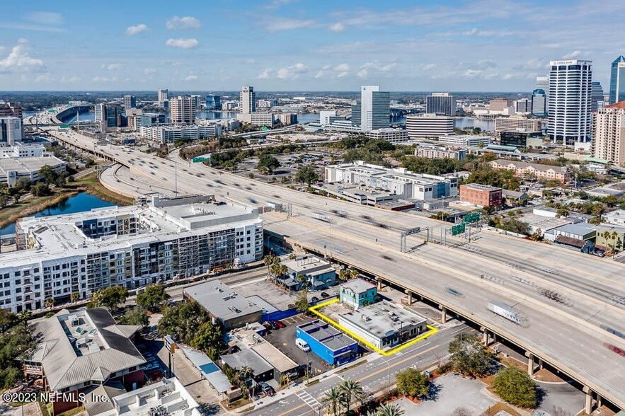 More Photos Of 1200 Kings Ave, Jacksonville Freestanding For Lease