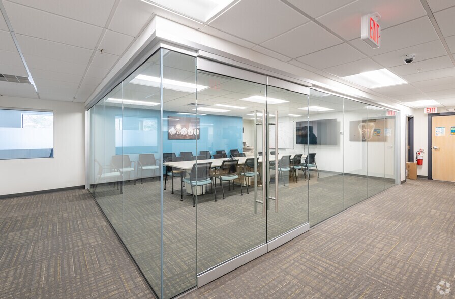 More Photos Of 410 Amherst St, Nashua Office For Lease