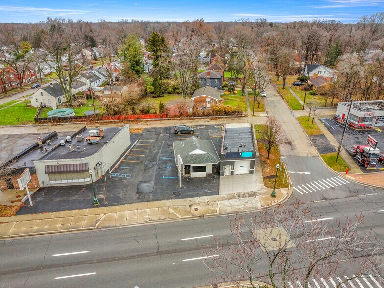 More Photos Of 35812 W Michigan Ave, Wayne Carwash For Lease