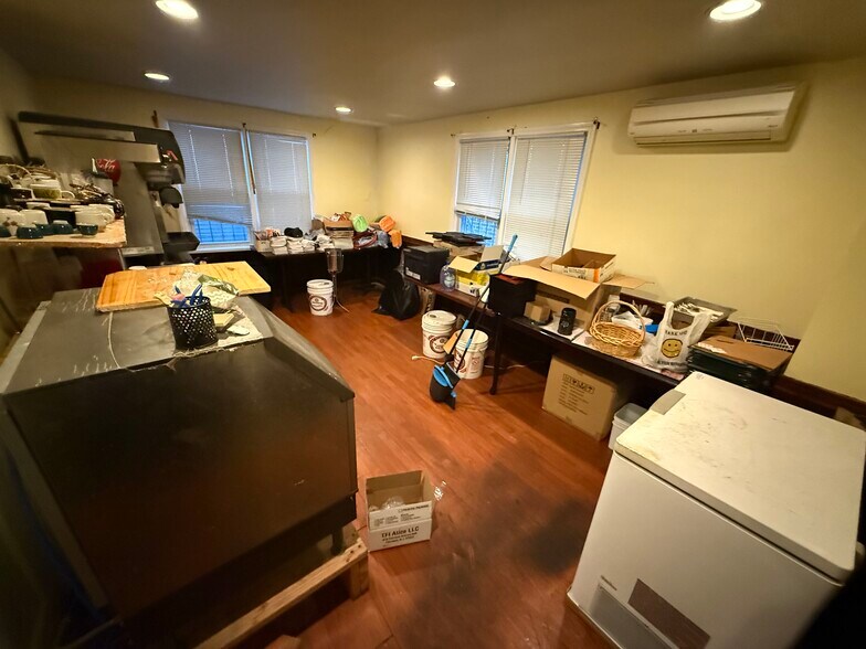 More Photos Of 47 S Centre St, Merchantville Restaurant For Sale